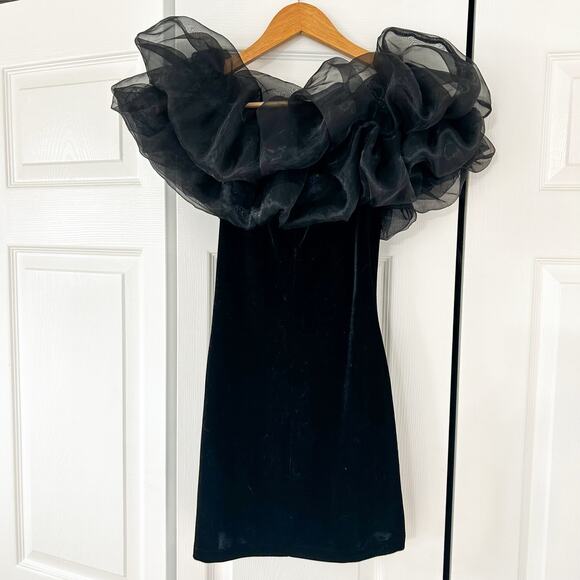 NWOT Zara Voluminous Organza Velvet Black Mini Dress Off Shoulder Size Small - Picture 6 of 12